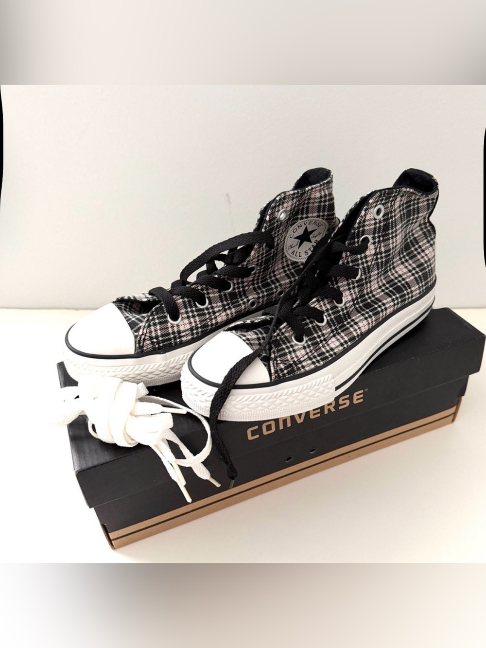 Converse Kids Chuck Taylor All Star Checkered High-Tops Sneakers in Yourh Size 1